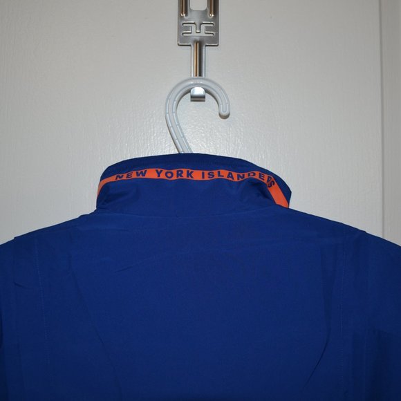 New York Islanders Team Issued Jacket - Picture 2 of 5